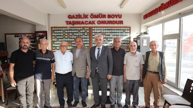 Vali Mehmet Makas'tan Gazilere anlamlı ziyaret
