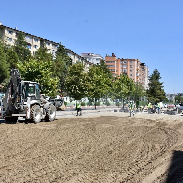 Siirt'te üstyapı çalışmaları