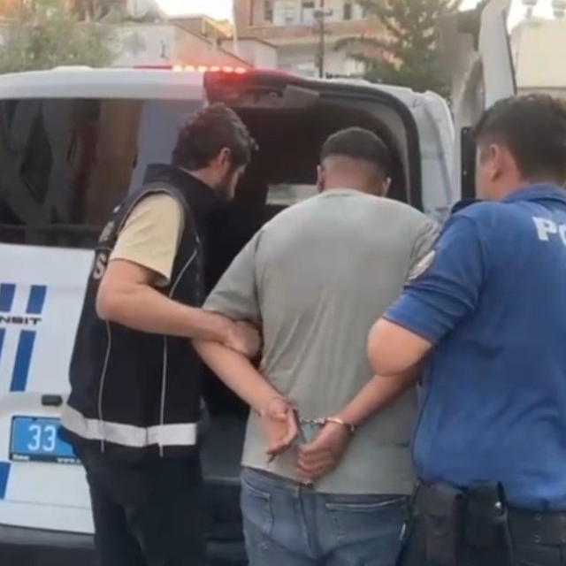 Mersin'de uyuşturucu kullanıcılarına şafak operasyonu: 42 gözaltı