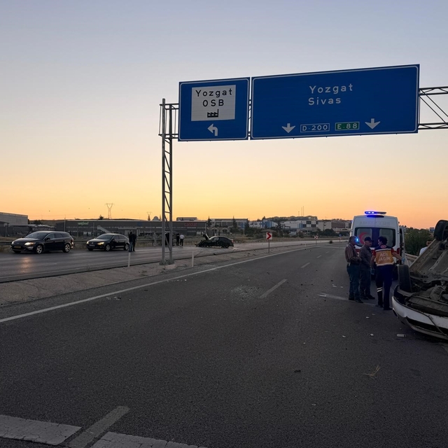 Yozgat'ta iki araç çarpıştı: 2 yaralı
