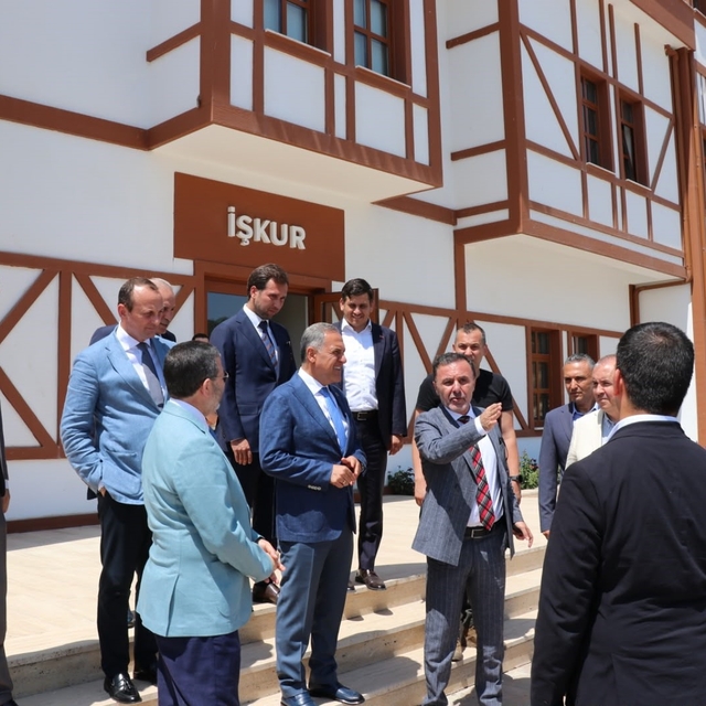 Vali Usta'dan Yalova OSB'de inceleme