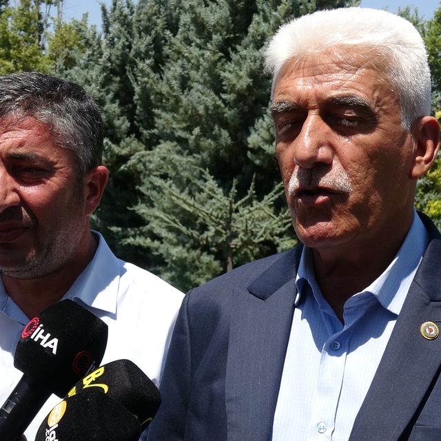 TZOB Yönetim Kurulu Üyesi Kılınç: "Kayısı üreticisi birkaç ihracatçının ins...