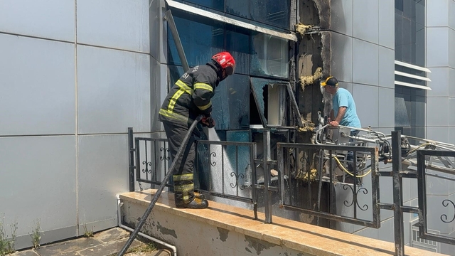 Harran Üniversitesi Tıp Fakültesi Hastanesinde korkutan yangın
Nöroloji Bölümünde çıkan yangın nedeniyle hastalar tahliye edildi