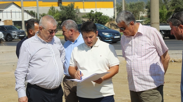 Edremit'te trafiği rahatlatacak yan yol çalışması
Edremit Belediyesi'nden ulaşım yatırımı