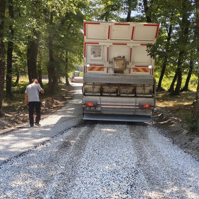 Muncurlu köy yolu soğuk asfaltla yenilendi