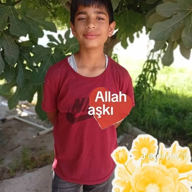 Menderes Nehri'nde kaybolan çocuğun cansız bedenine ulaşıldı
Cansız bedeni...