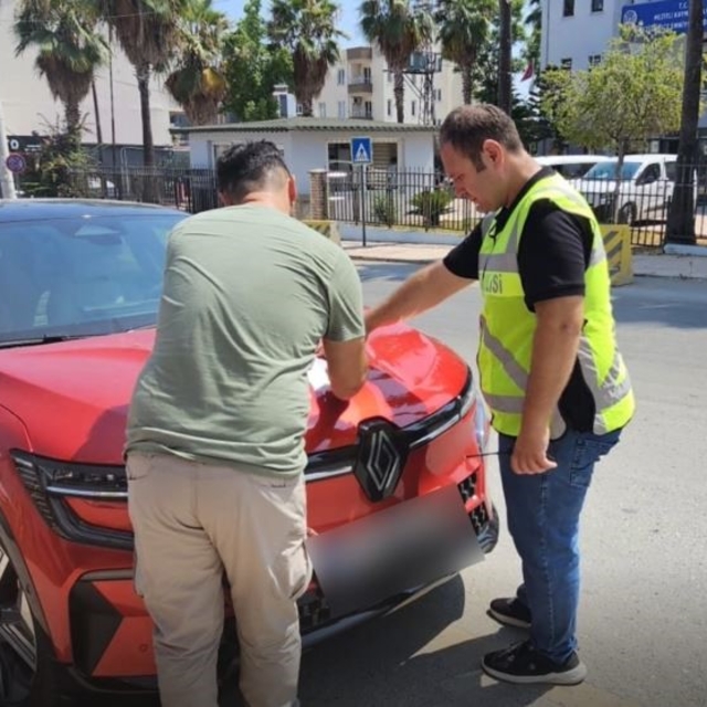 Mersin'de kural ihlali yapan sürücüye 10 bin lira ceza