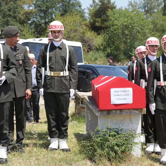 Kıbrıs gazisi son yolculuğuna uğurlandı
