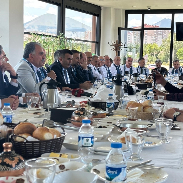 Ege Bölgesi Erzurum Federasyonu'ndan Erzurum'a güçlü mesaj