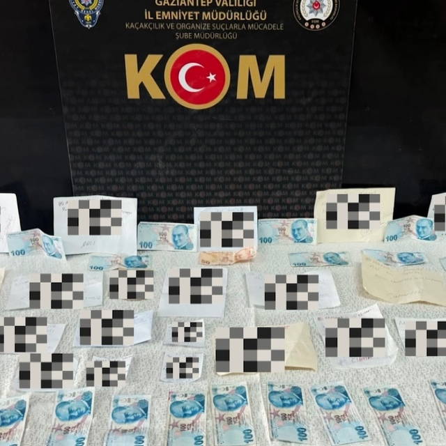 Gaziantep'te pes dedirten operasyon: Büyü ve beddua içerikli kağıtlar şoke...