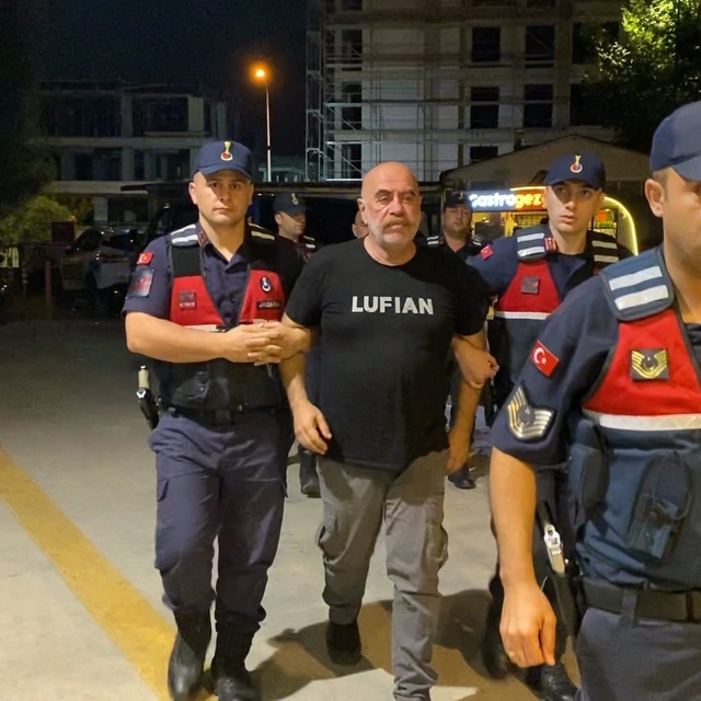 Bursa'daki uyuşturucu operasyonunda yönetmen Ezel Akay ve kardeşi gözaltına...