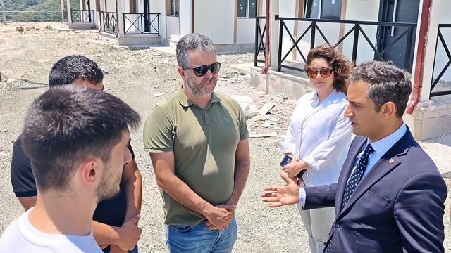 Ballıöz Mahallesi'nde köy konutlarınca çalışmalar sürüyor