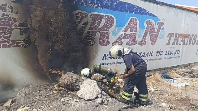 Dörtyol'da iş yerinde çıkan yangın kontrol altına alındı