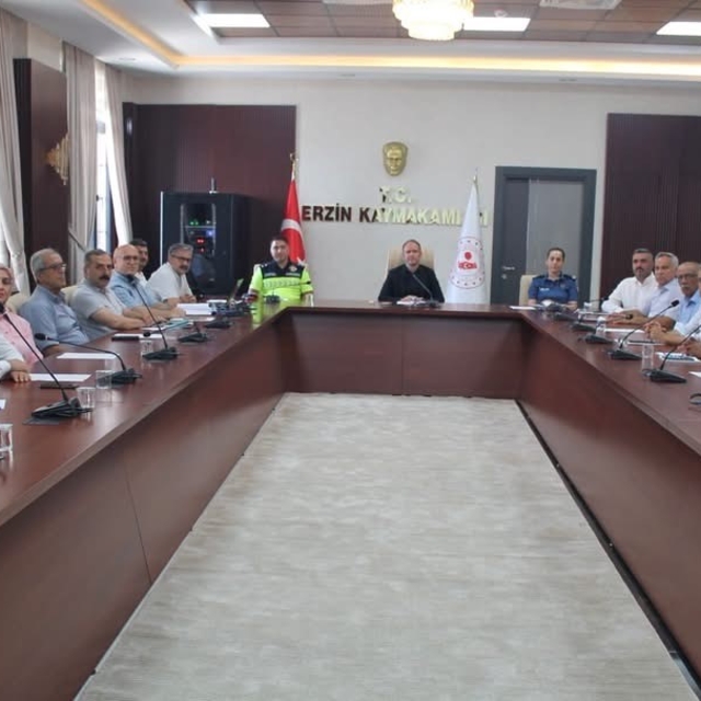 Erzin'de Hayat Boyu Öğrenme komisyonu toplantısı gerçekleştirildi