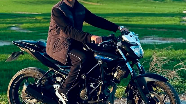 Arkadaşlar, kazada ölen Atakan'ı motosikletlerle konvoy yaparak son yolculuğuna uğurladı