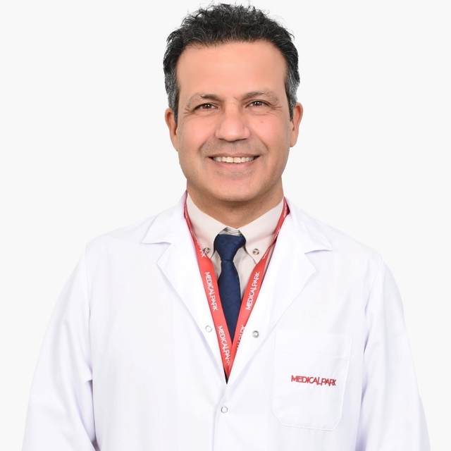 Prof. Dr. Gürhan Öz: "Aşırı terleme sosyal yaşamı olumsuz etkiliyor"