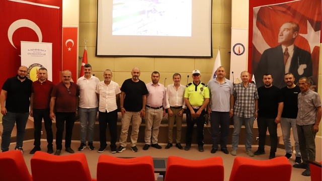 Kütahya'da makam şoförlerine trafik güvenliği eğitimi