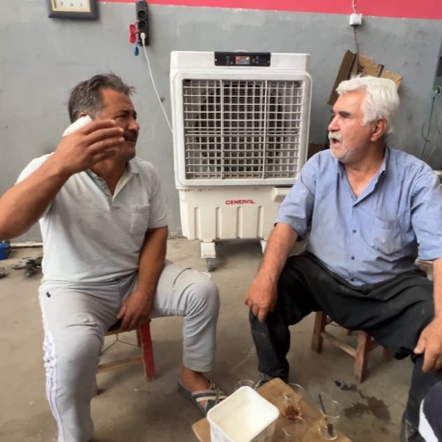 Kahramanmaraş'ta sanayide esnafa iş bıraktıran ses
Aracını tamire getiren v...