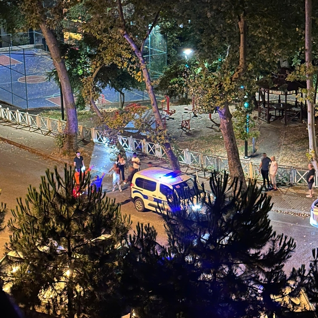Gürültü yapanları uyarınca kavga çıktı: 2 yaralı