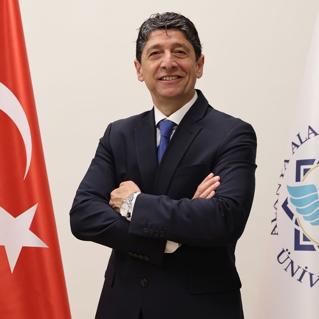 Yaz sıcaklarında yaşlılara sağlıklı yaşam önerisi