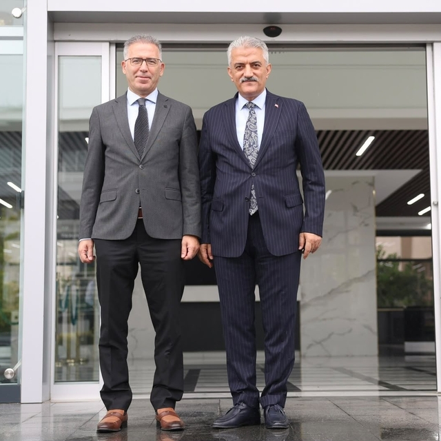 Vali Makas'tan Başsavcı Ünalan'a hayırlı olsun ziyaretinde bulundu