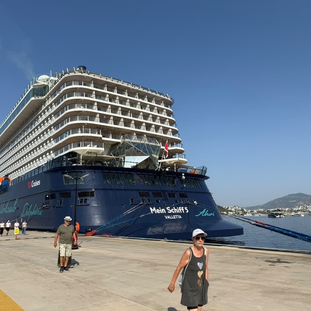 Bodrum'a 2 bin 746 yolcuyla geldi