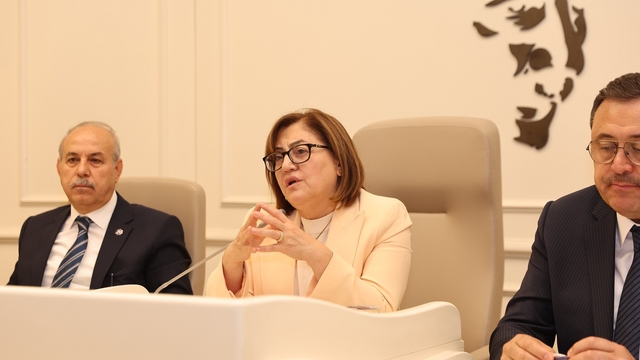 Şahin, Şehitkamil muhtarlarıyla bir araya geldi