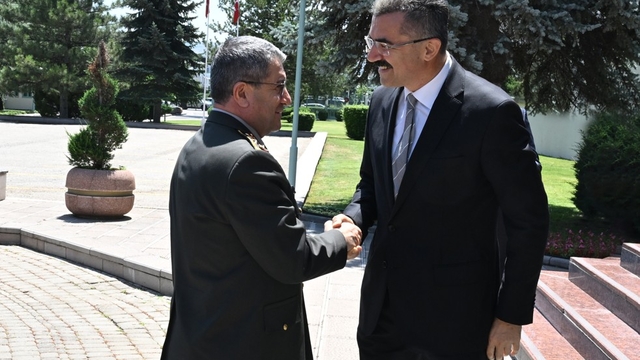 Orgeneral Bayraktaroğlu, Milli Güvenlik Konferansı'nda konferans verdi