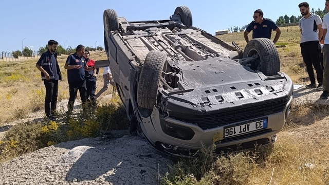 Kamyonet takla attı: 4 yaralı
