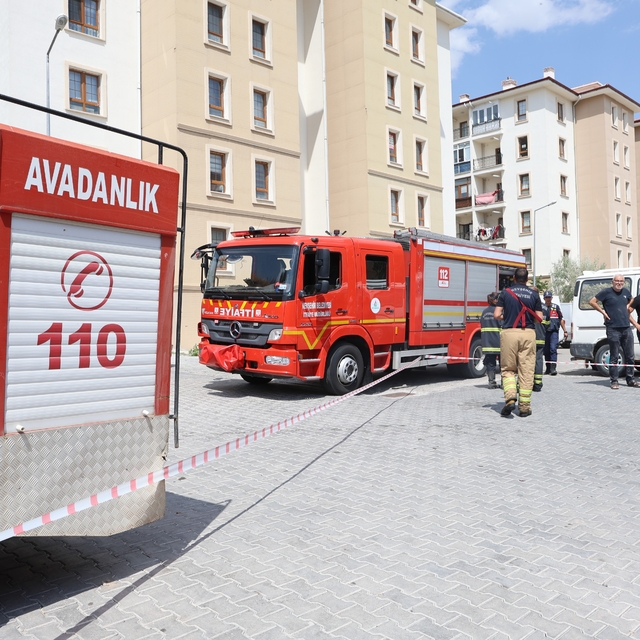 Mercek etkisi yangına neden oldu
Markette cam önündeki kağıt havlular tutuş...