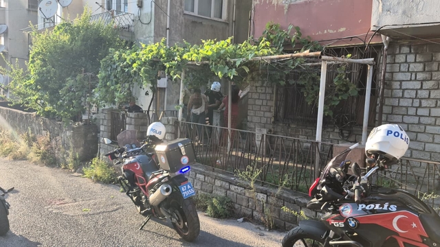 Komşuların balkon yıkama kavgası: 3 yaralı