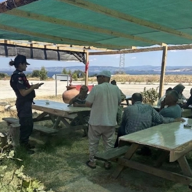 Çanakkale'de 260 jandarma personeli ile göçmen kaçakçılığı denetimi