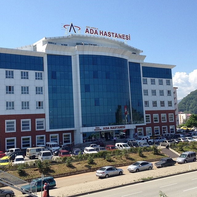 Kalp krizi nedeniyle gelen hastaya "kas ağrısı" tanısı konup taburcu eden h...