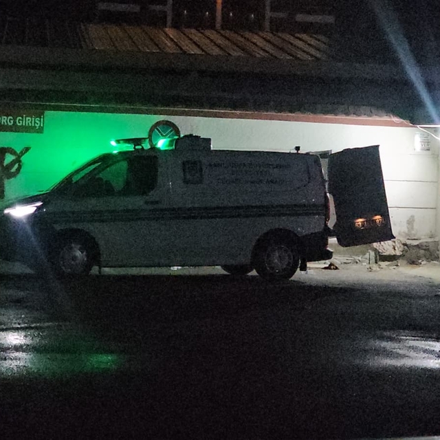 Şanlıurfa'da otomobil şarampole devrildi: 3 ölü, 1 yaralı