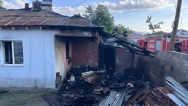 Erzincan'da ev yangını