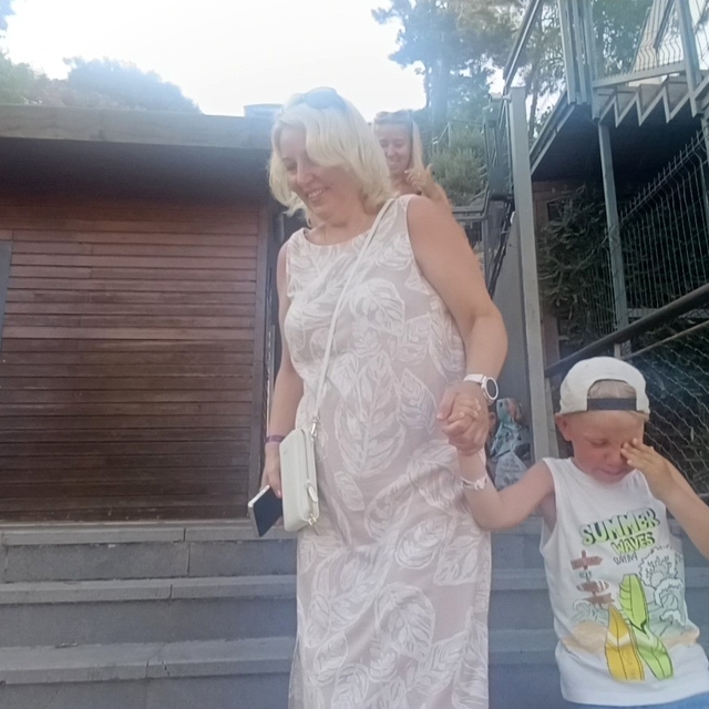 Antalya'da asansör paniği: 5'i turist 11 kişi mahsur kaldı
Yaklaşık 30 daki...