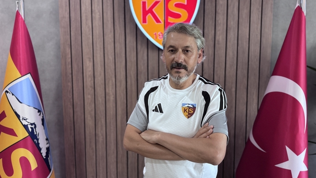 Atila Gerin: "Hedefimiz bir an önce bu ligden tekrar ait olduğumuz yere dönebilmek"
Kayserispor Teknik Direktörü Atila Gerin:
"Yepyeni kadroyla yukarıya çıkarmak için bütün çalışmaları yapacağız"
"Taraftarlarımız bize güvensin"