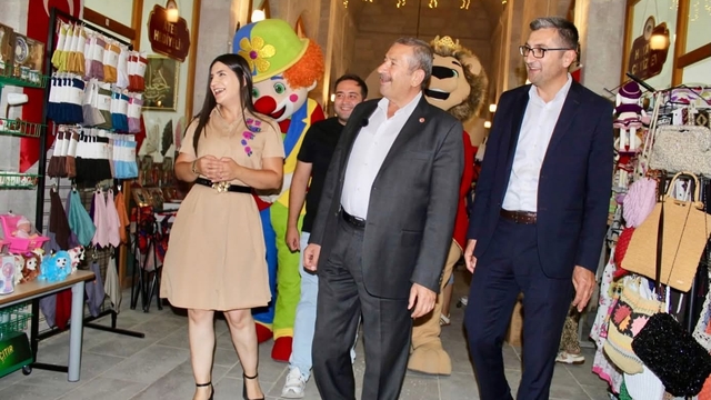 Başkan Bozkurt, Yusuf Paşa Bedesteni esnafıyla bir araya geldi
