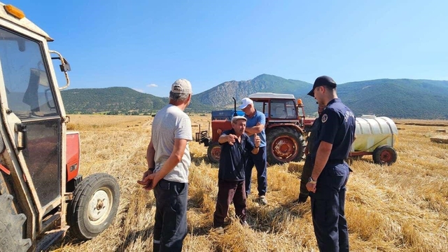 Biçerdöver operatörlerine yangın eğitimi