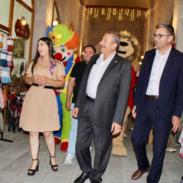 Başkan Bozkurt, Yusuf Paşa Bedesteni esnafıyla bir araya geldi