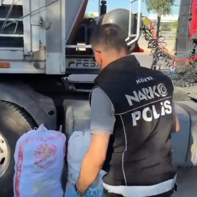 Konya'da uyuşturucu operasyonlarında 5 kişi yakalandı