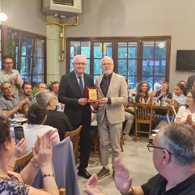 Eskişehir sağlık teşkilatından emekli olan Ömer Faruk Üresin'e vefa yemeği