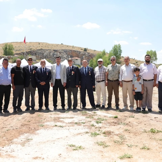 Kütahya'da Boztepe şehitleri dualarla anıldı