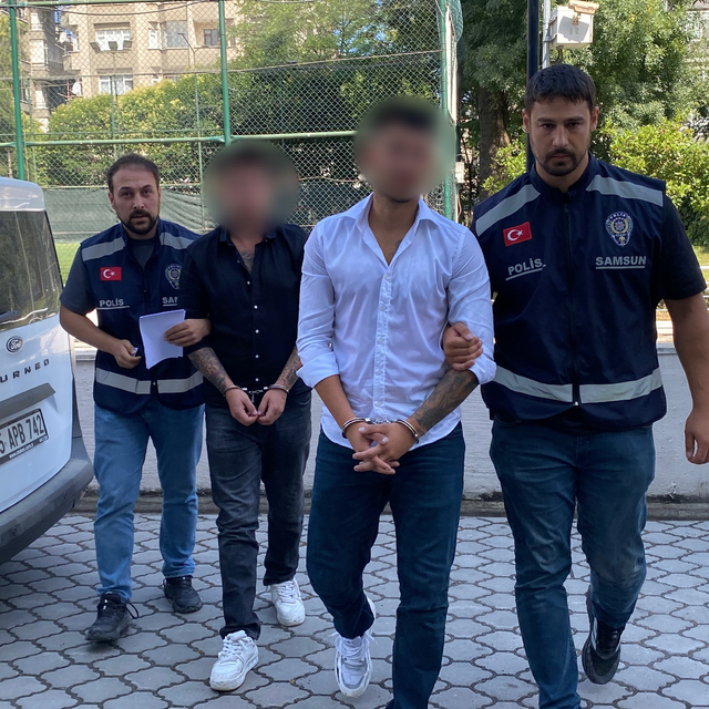 Husumetlisini tabancayla yaraladı