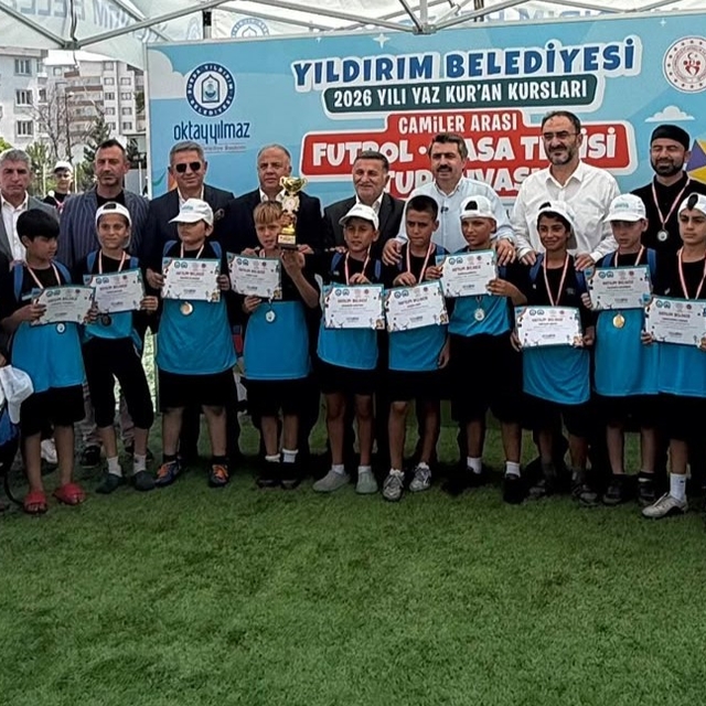 Yaz Kur'an kursları geleceğin teminatı çocukları yetiştiriyor