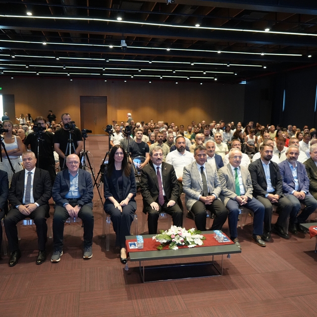 Vali Tavlı: "Gençlerimizi bağımlılığın her türlüsünden uzak tutmalıyız"
Sam...