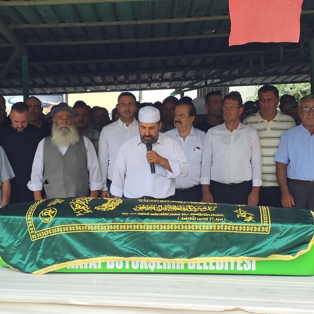 Suudi Arabistan'da yangında ölen 4 işçi Hatay'da toprağa verildi