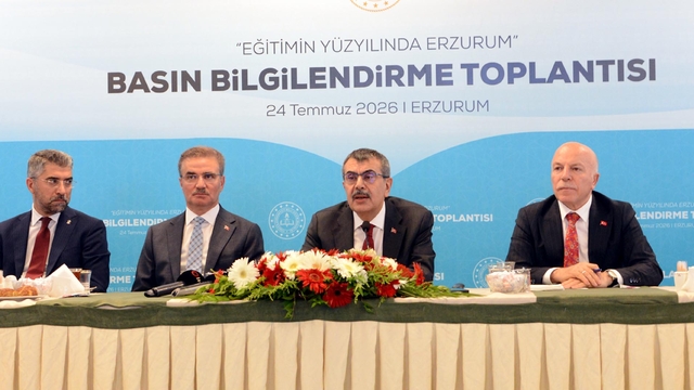 Bakan Tekin: Özel okulda insanı olmayan koşulda çalıştırılan arkadaşımız varsa bana başvursun