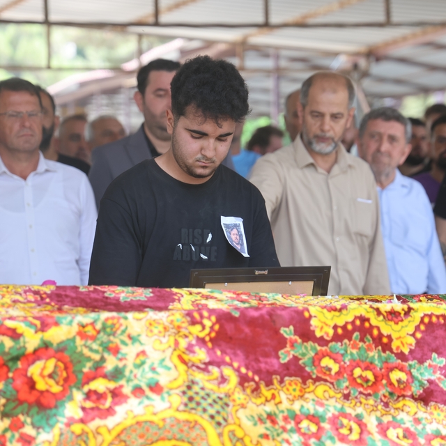 Suudi Arabistan'da yangında ölen 4 Hataylı memleketlerinde toprağa verildi