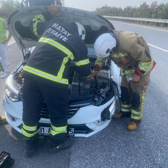 Erzin-Dörtyol otoyolunda trafik kazası: 1 yaralı